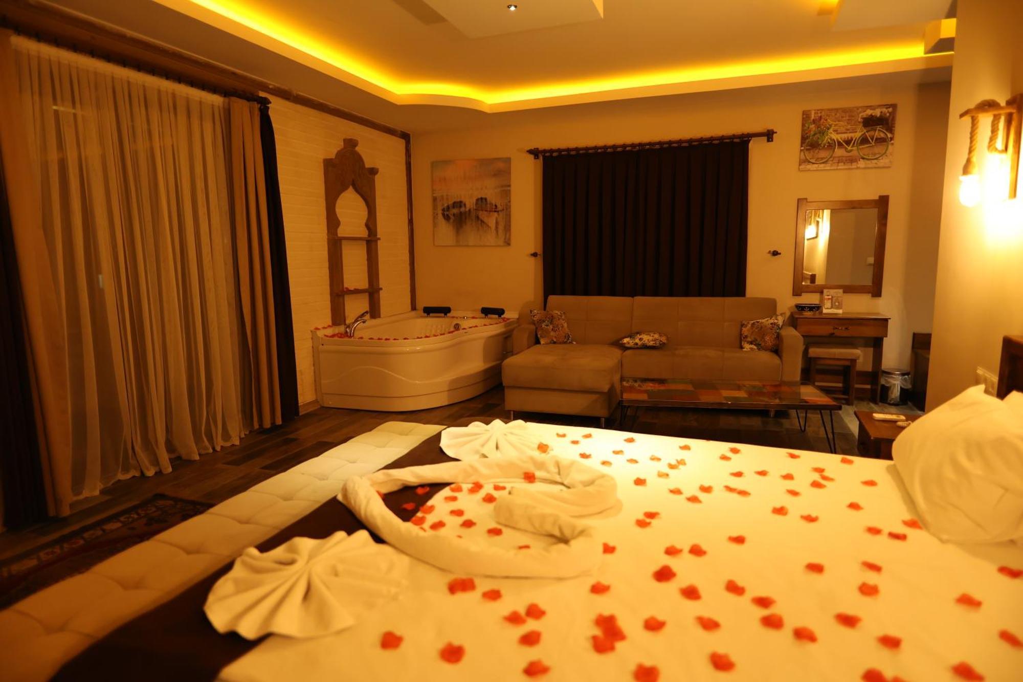 El Nazar Stone Suite Uçhisar Exterior photo