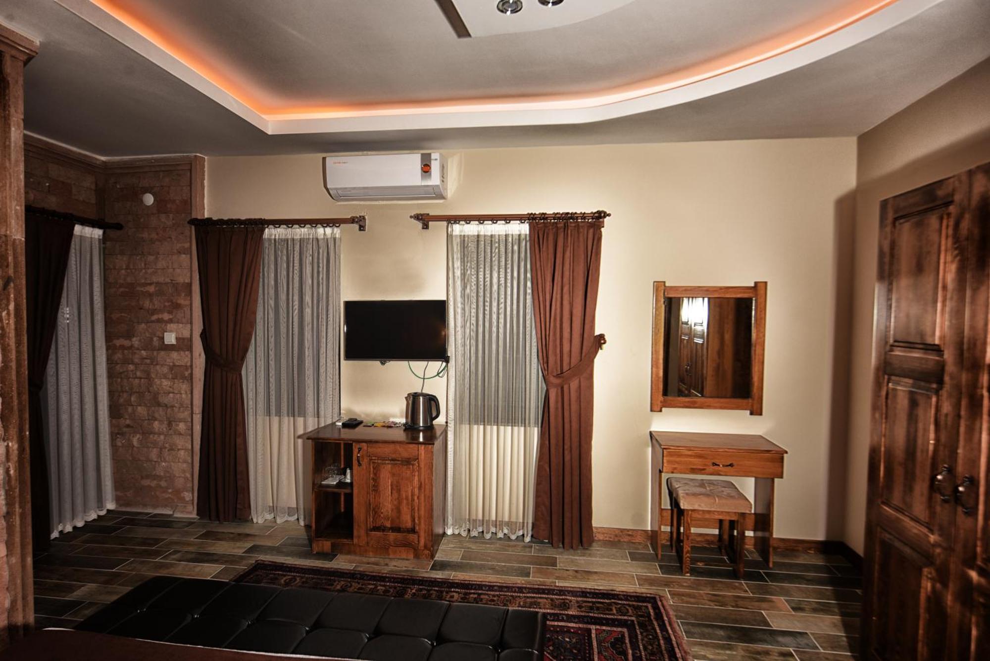 El Nazar Stone Suite Uçhisar Exterior photo